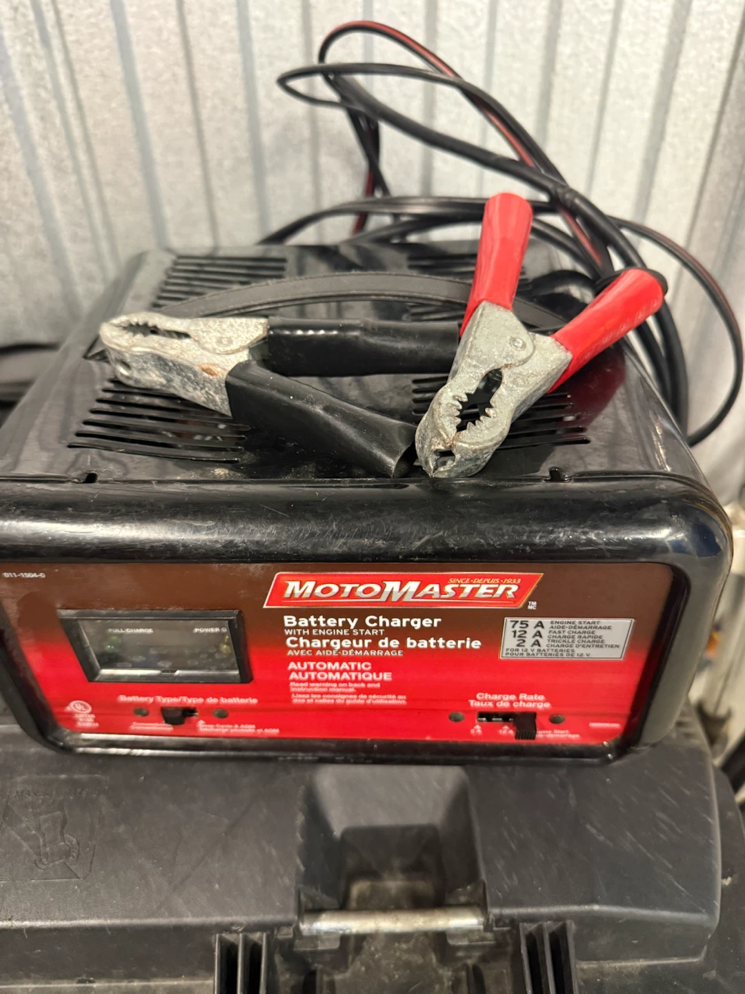 MotoMaster Battery Charger with Engine Start