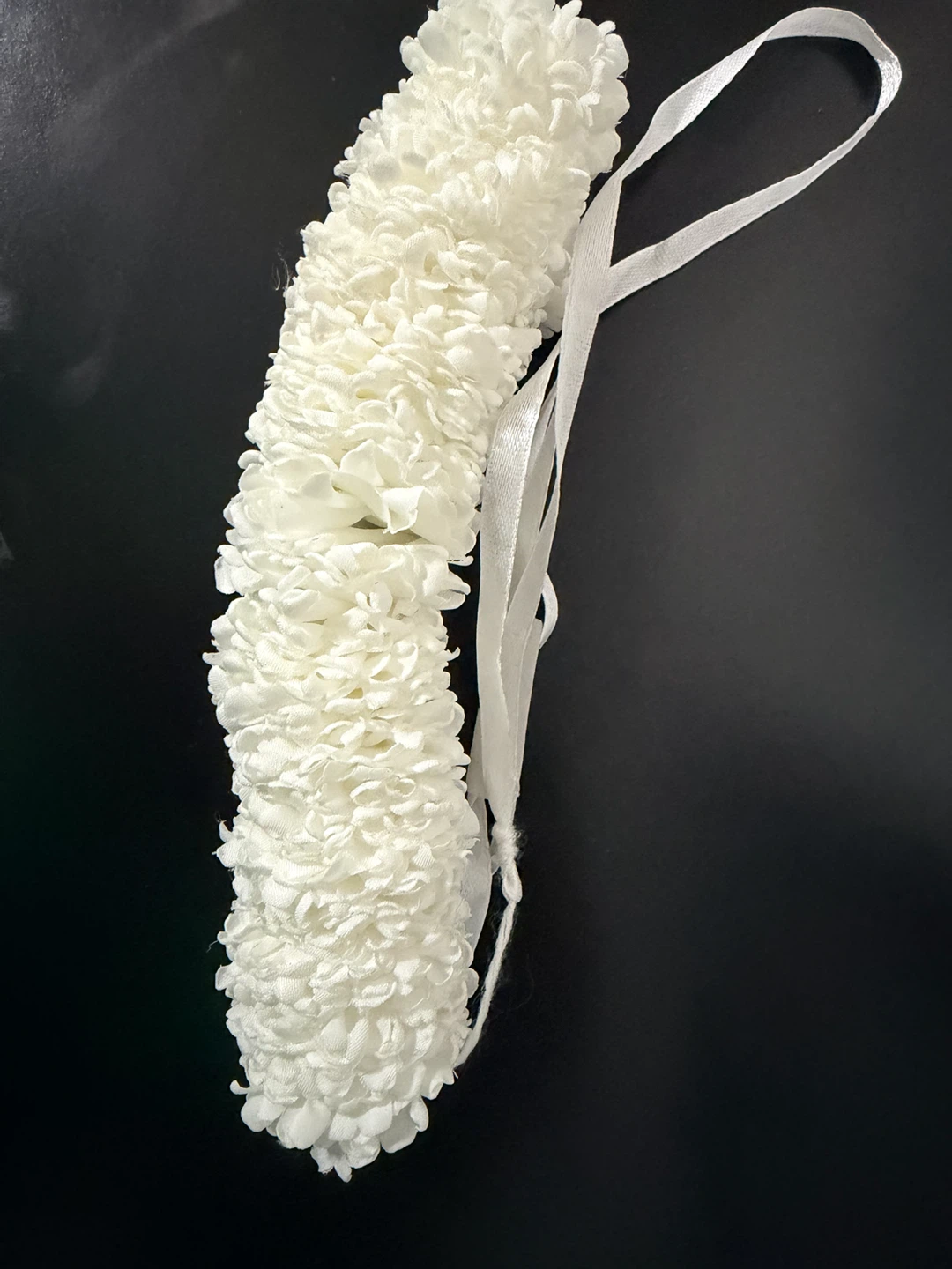 White Floral Garland with Ribbons - photo 3