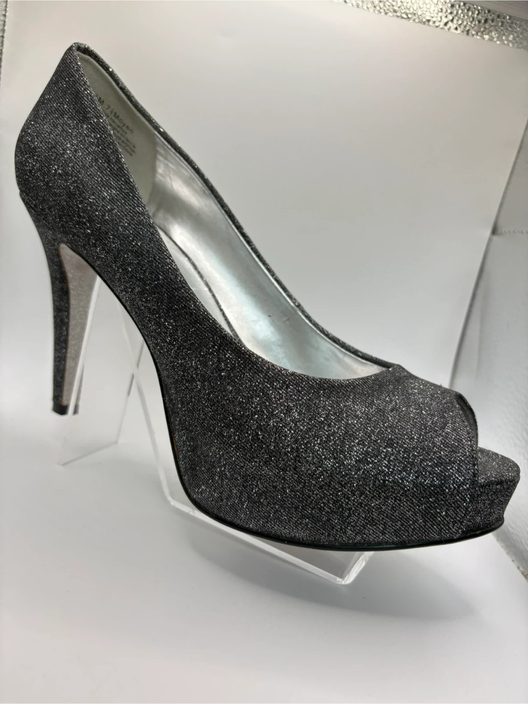 Brand NEW! 7.5 - Nine West Glitter Peep Toe Heels - photo 2