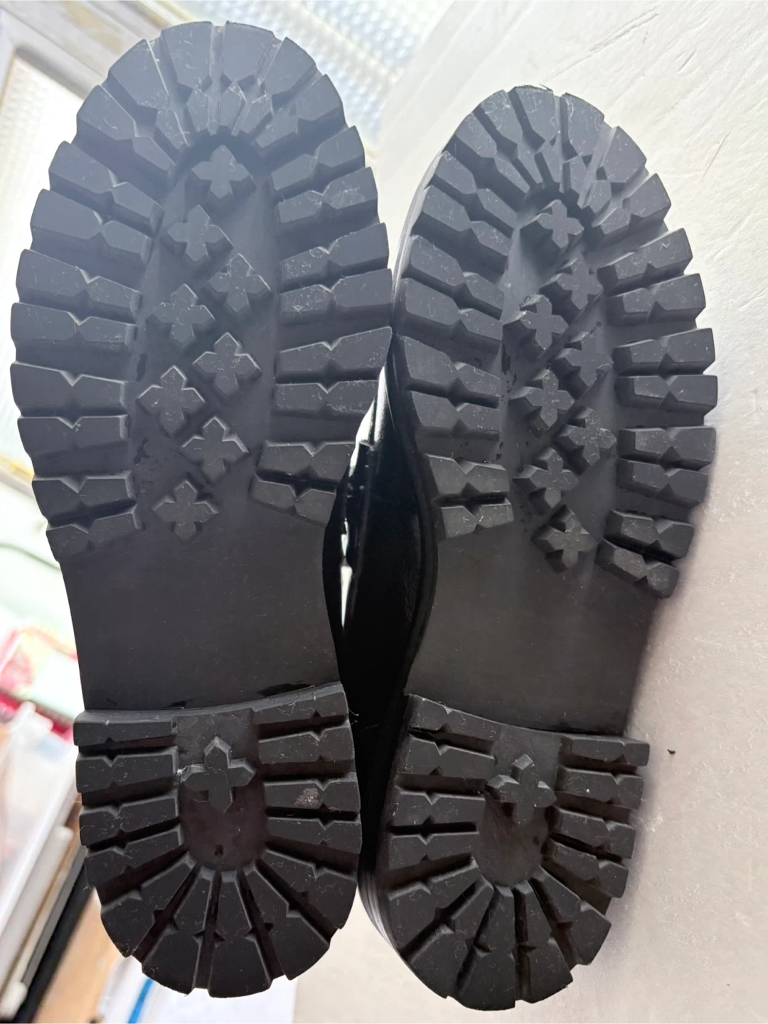 Steve Madden Black Chunky Loafers Gold Hardware Accent Sz 6 US - photo 5