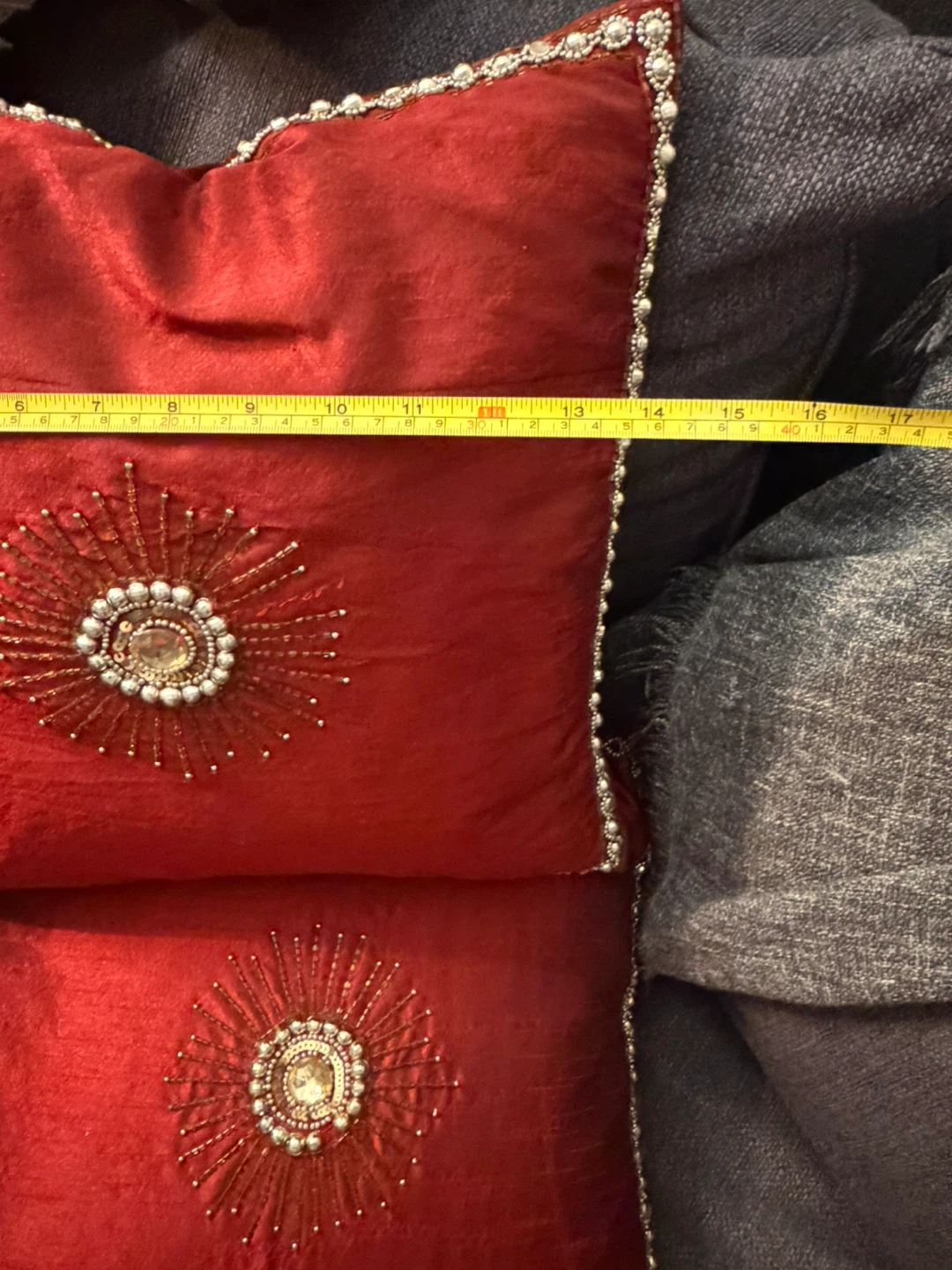 Set of 2 Decorative Red Beaded Throw Pillows - photo 4