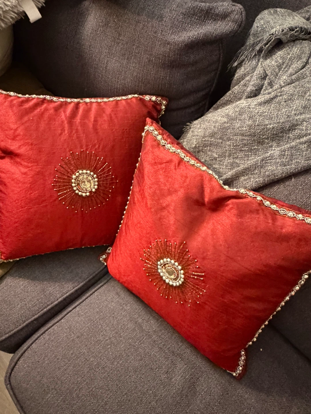 Set of 2 Decorative Red Beaded Throw Pillows - photo 3