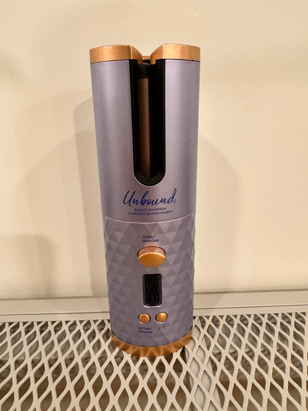 Unbound Cordless Auto Curler