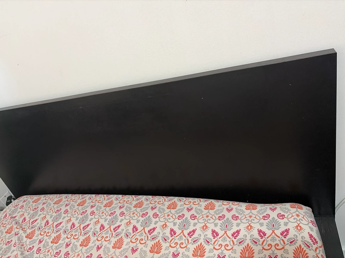 Queen sized bed frame - photo 2