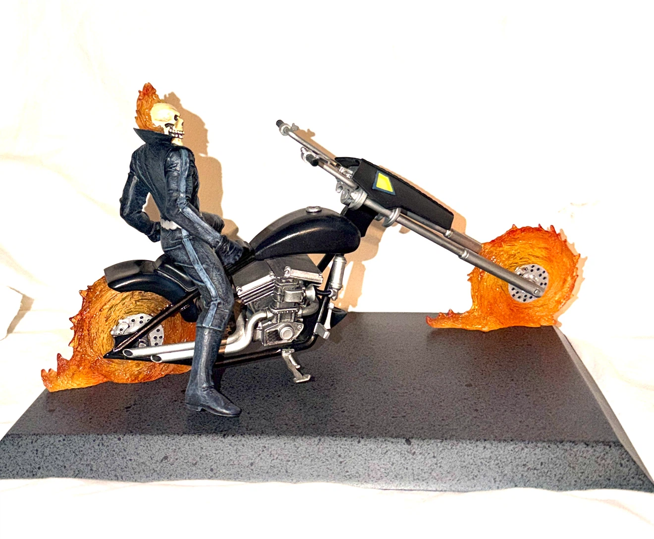 Marvel Knights Ghost Rider Limited Edition Collectible - photo 2