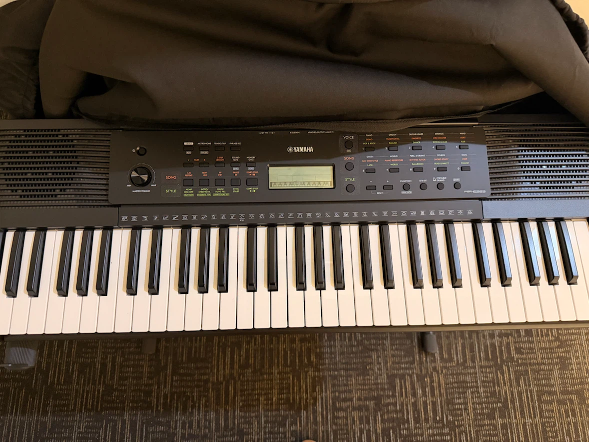 Yamaha Keyboard with Stand and Cover