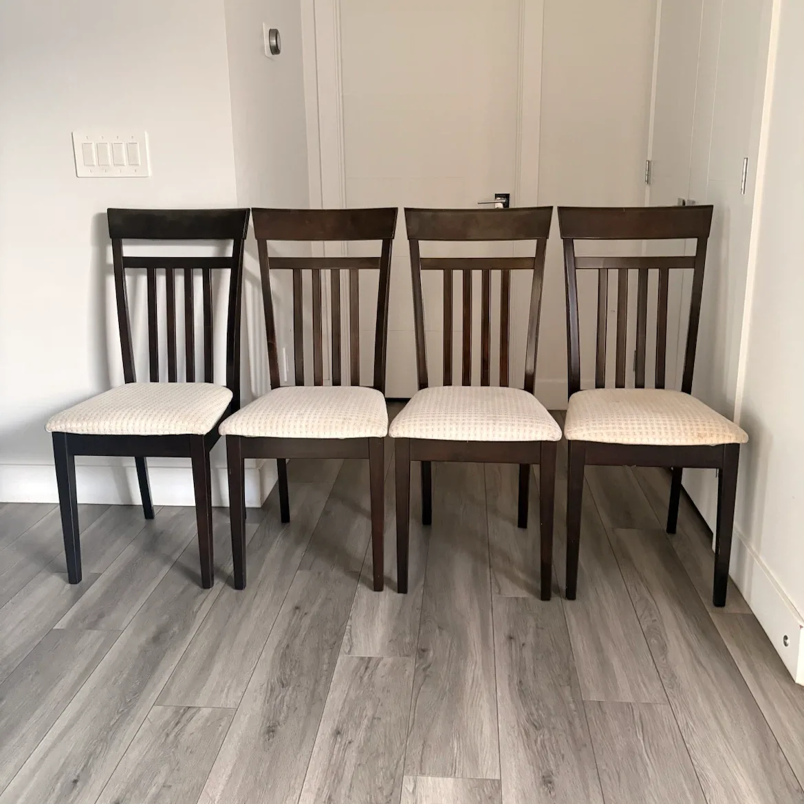4 Dining Chairs