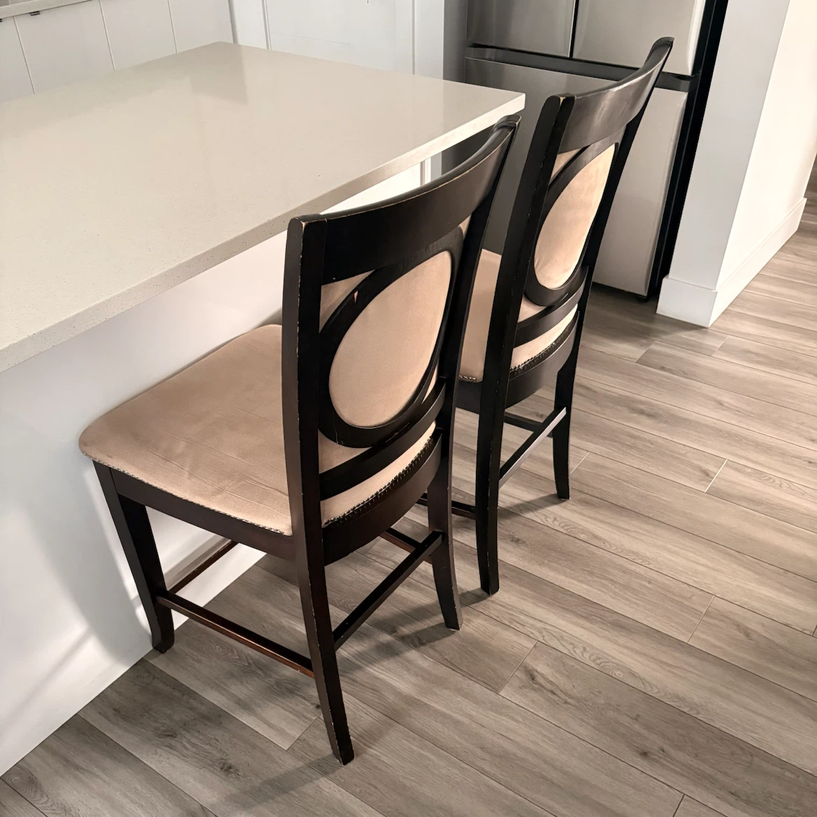 4 Bar Stools - photo 2