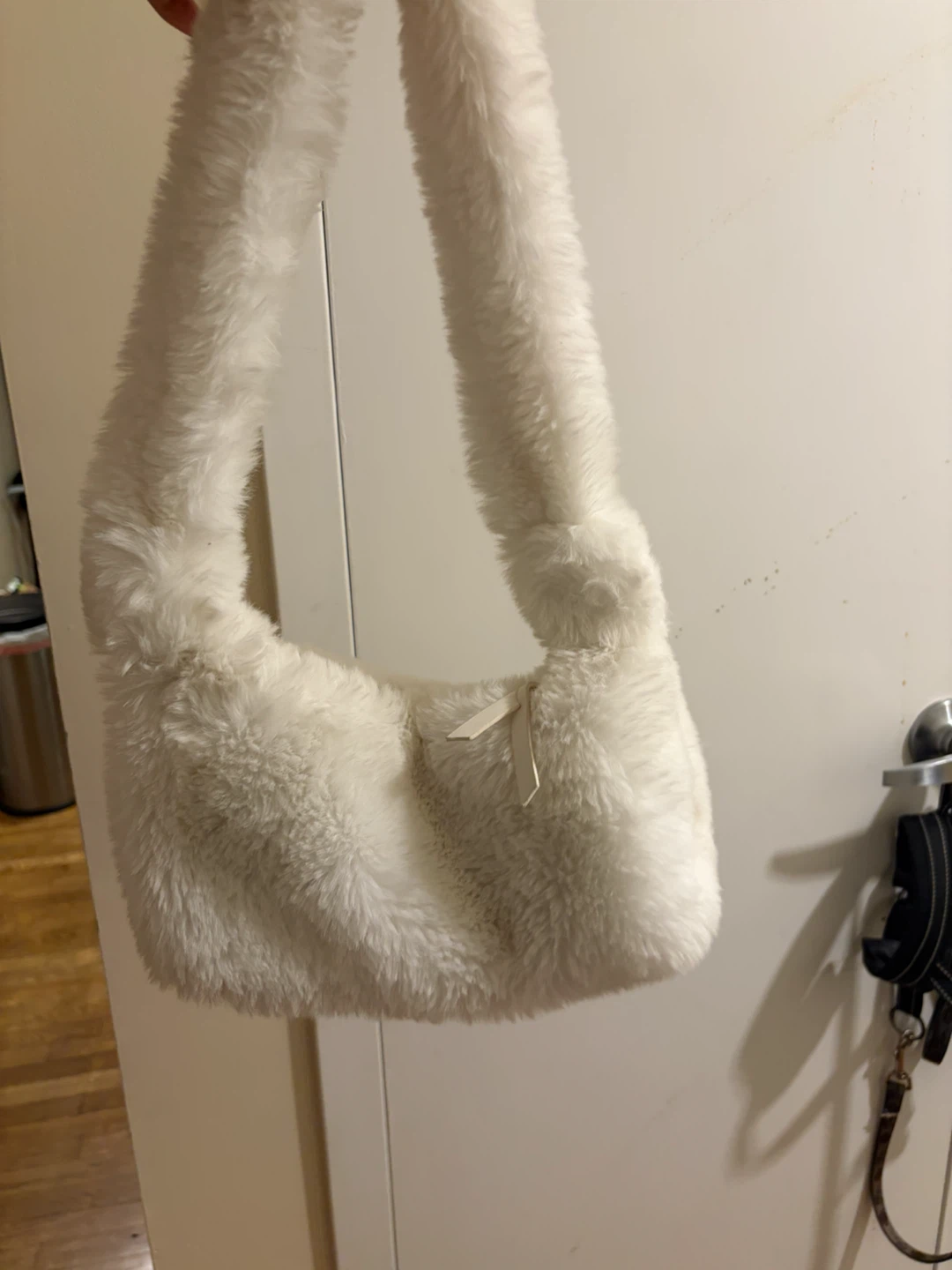 White Fuzzy Shoulder Bag - photo 3