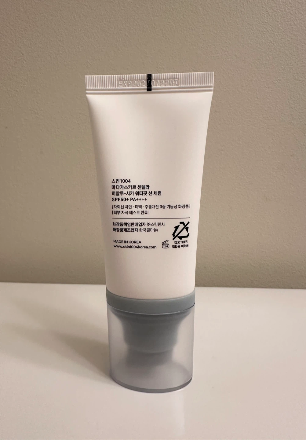🆕 SKIN1004 SPF50+ PA++++ Centella Hyalu-Cica Water-Fit Sun Serum - photo 2