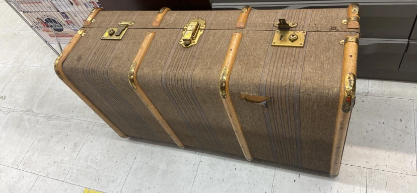 Vintage Brown Travel Trunk - photo 2
