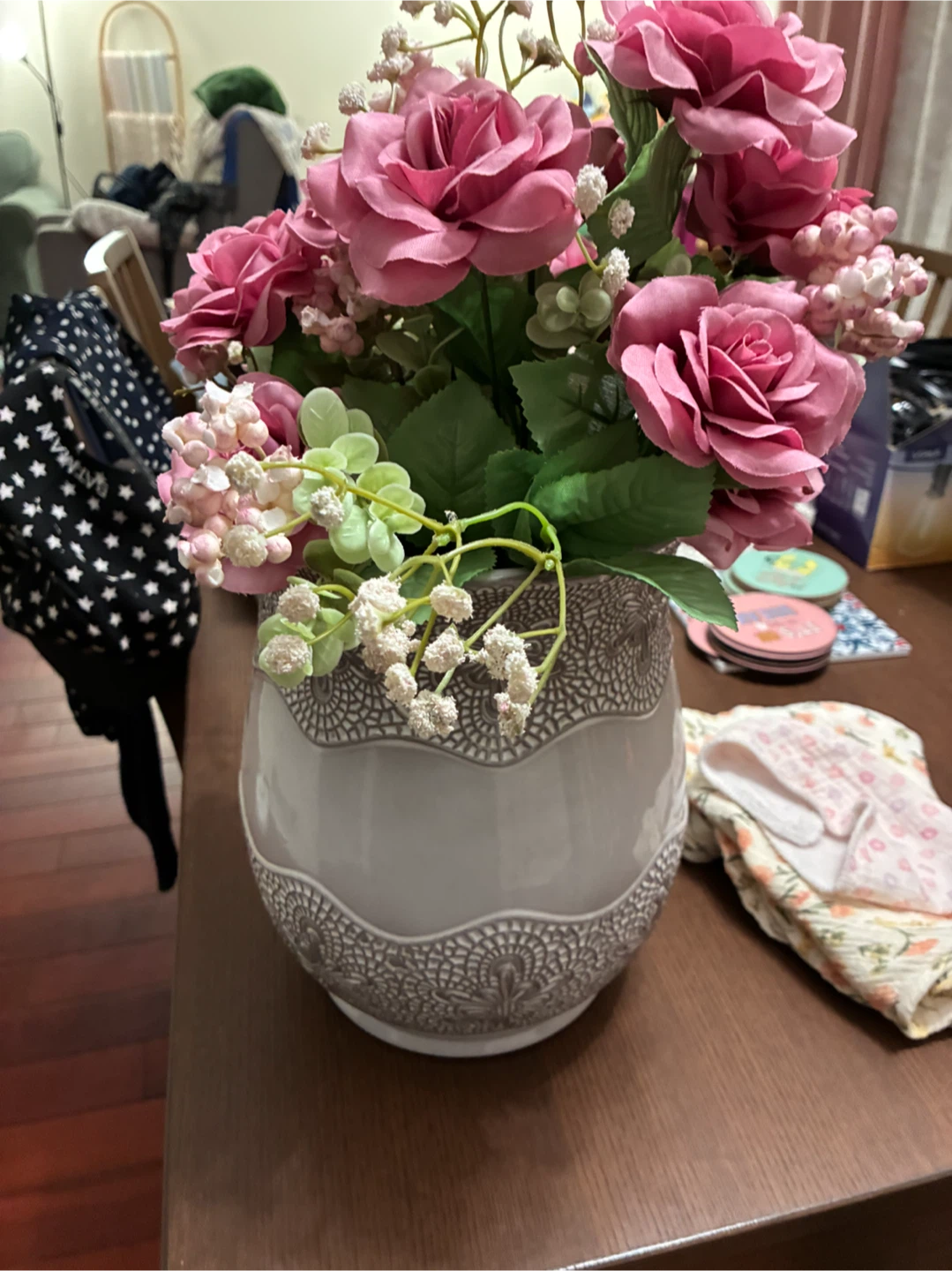 Artificial Rose Floral Arrangement with Vase