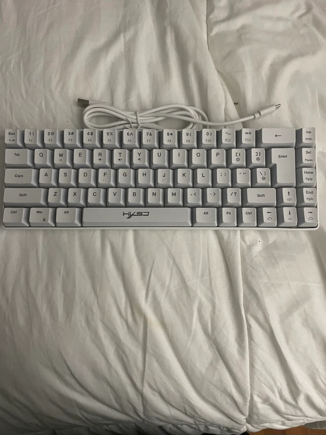 HXSJ V200 68-Key Wired Gaming Keyboard
