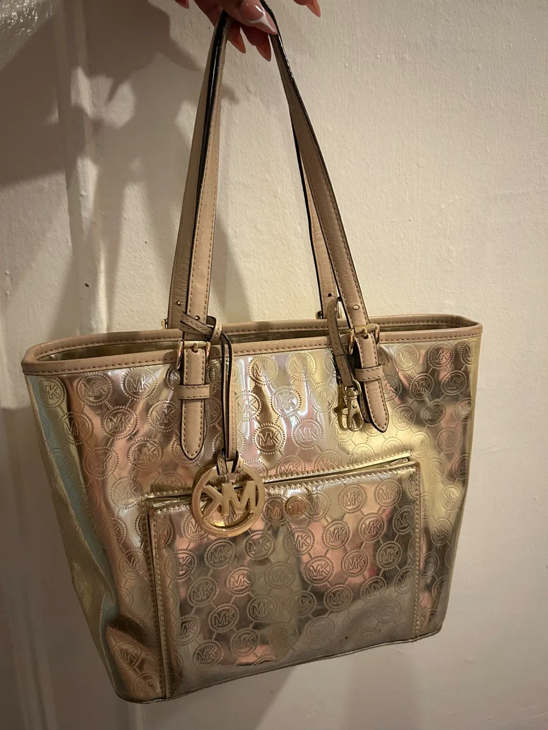 Michael Kors Gold Logo Tote Bag - photo 4