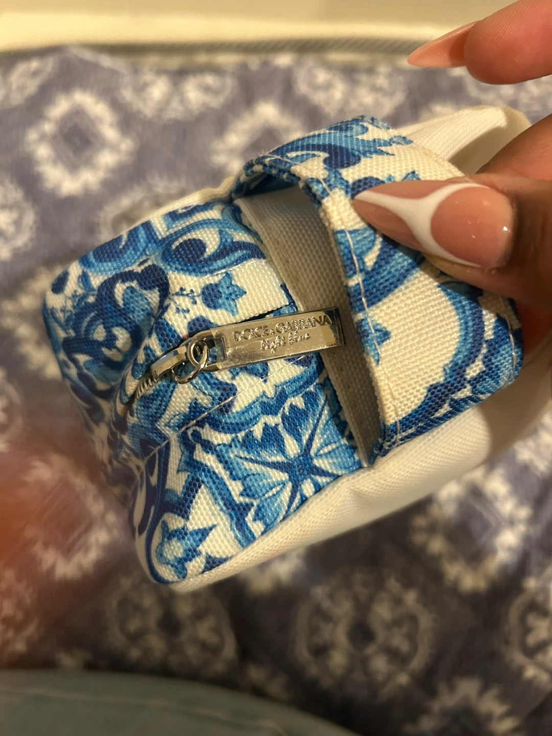 Dolce & Gabbana Light Blue Toiletry Pouch - photo 4