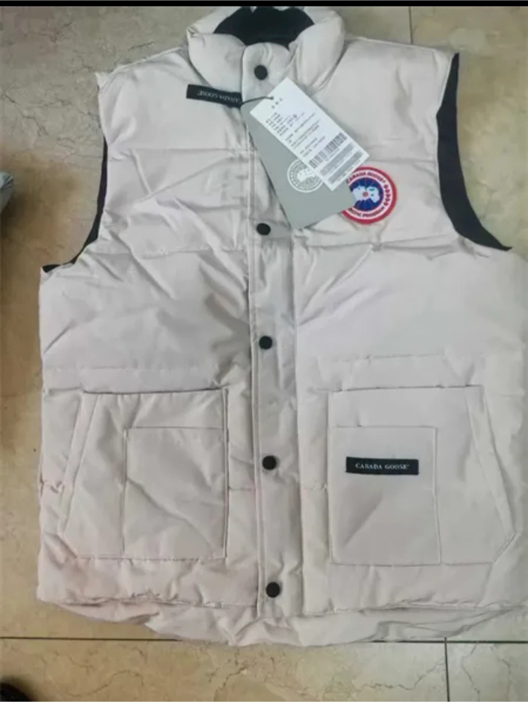Canada Goose Puffer Vest - photo 3