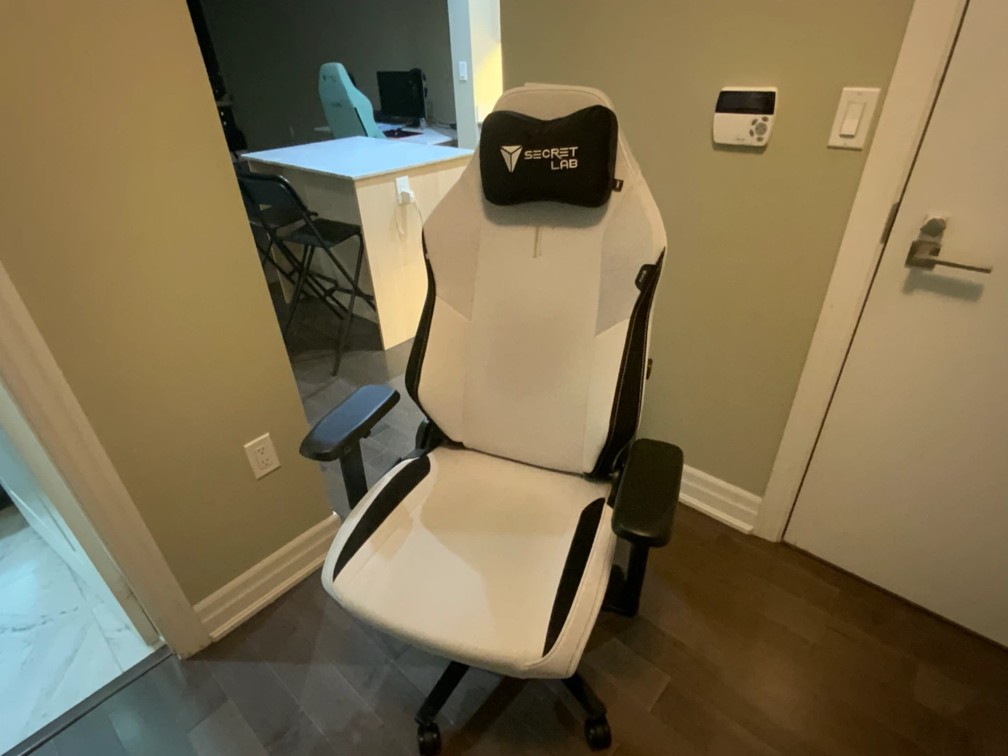 Secretlab Titan Evo Gaming Chair(White)