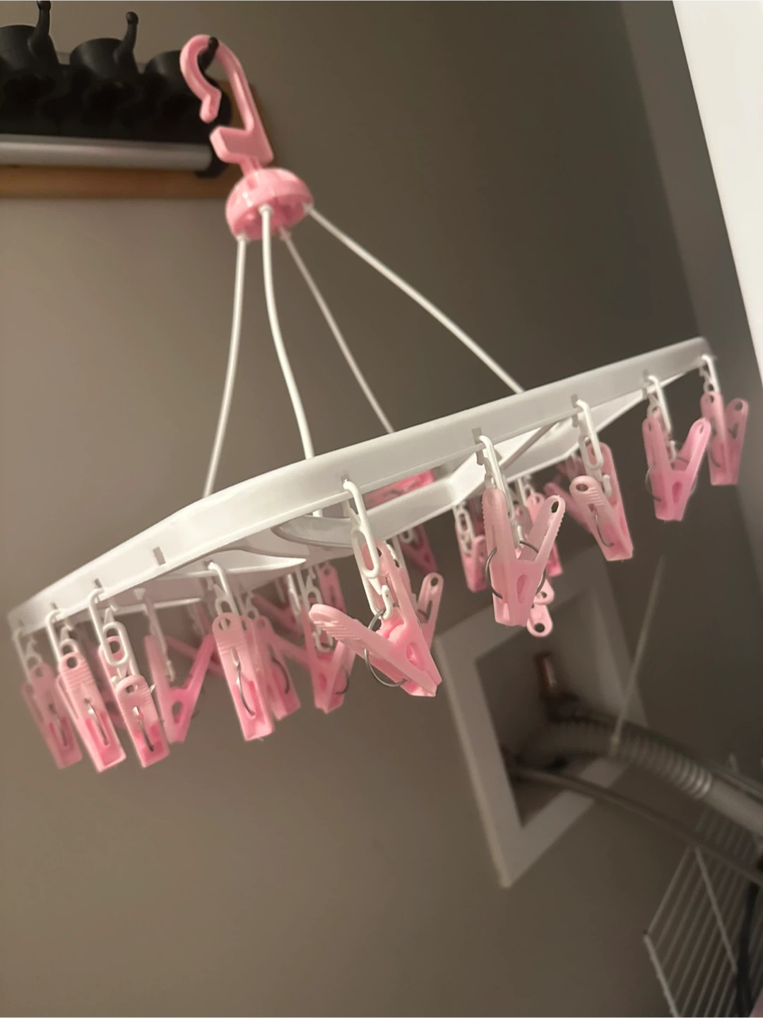 Baby Hanging Clothes Drying Rack with Clips - photo 3