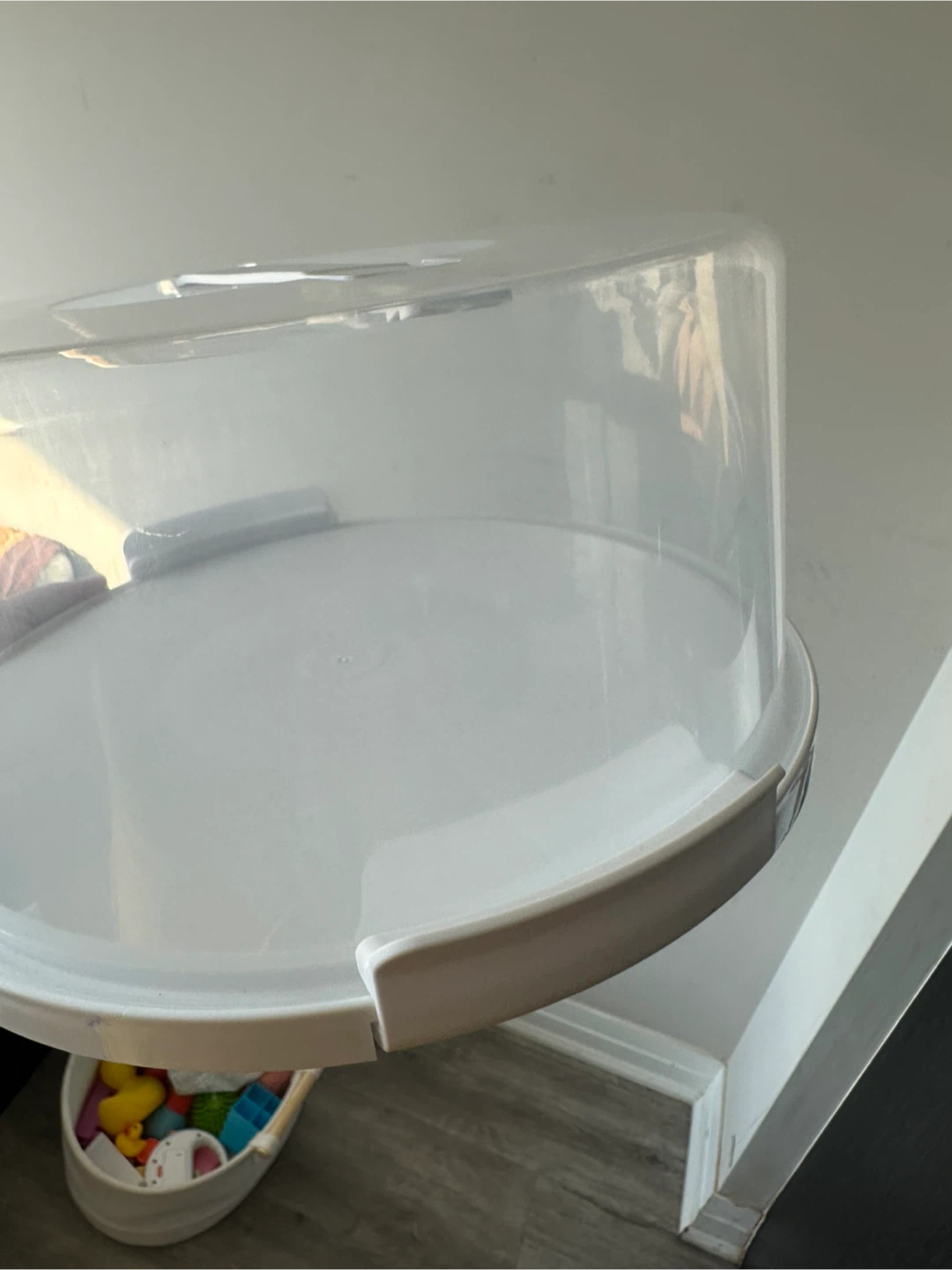 Clear Plastic Cake Carrier with Handle - photo 2