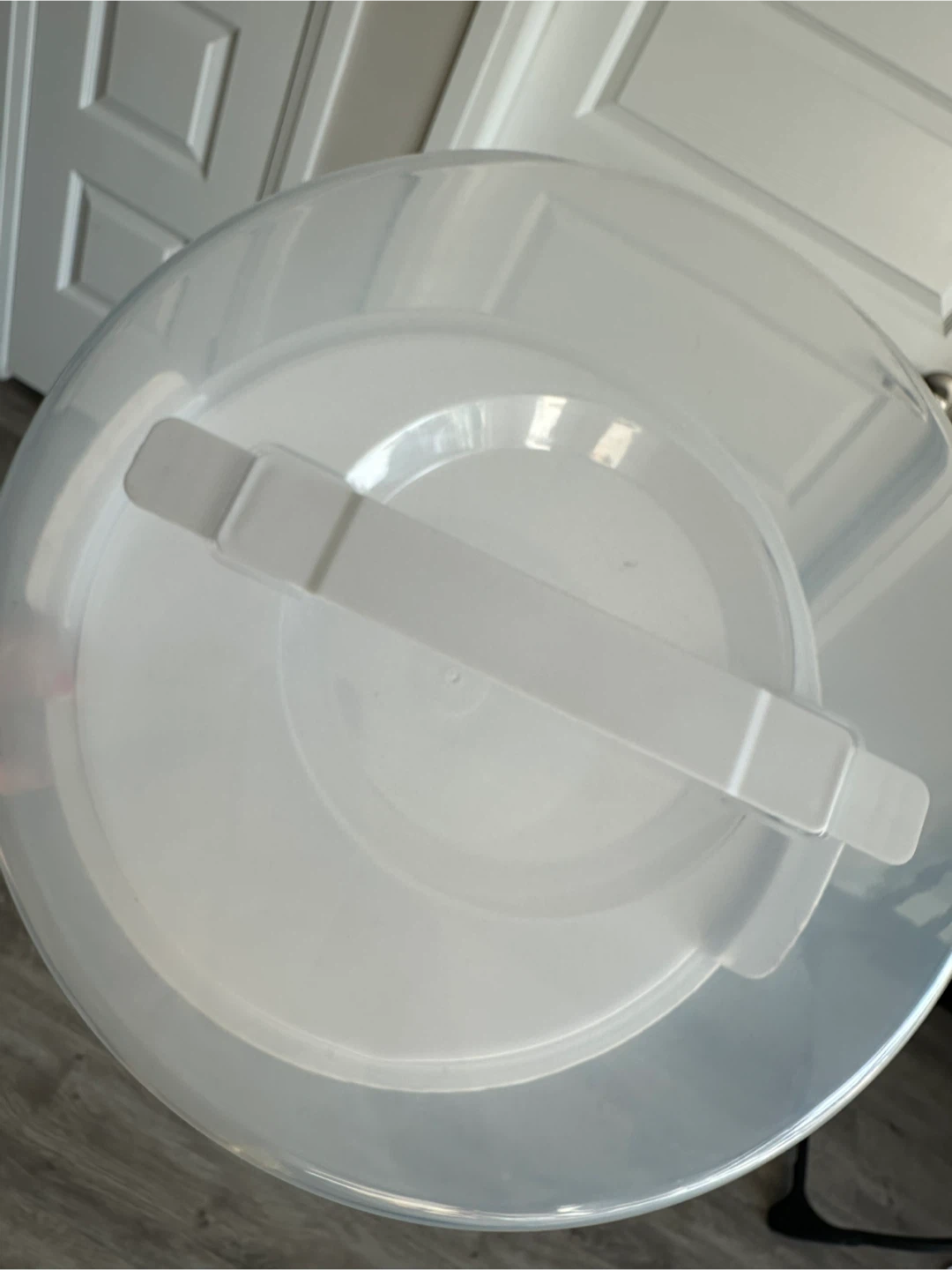 Clear Plastic Cake Carrier with Handle - photo 5