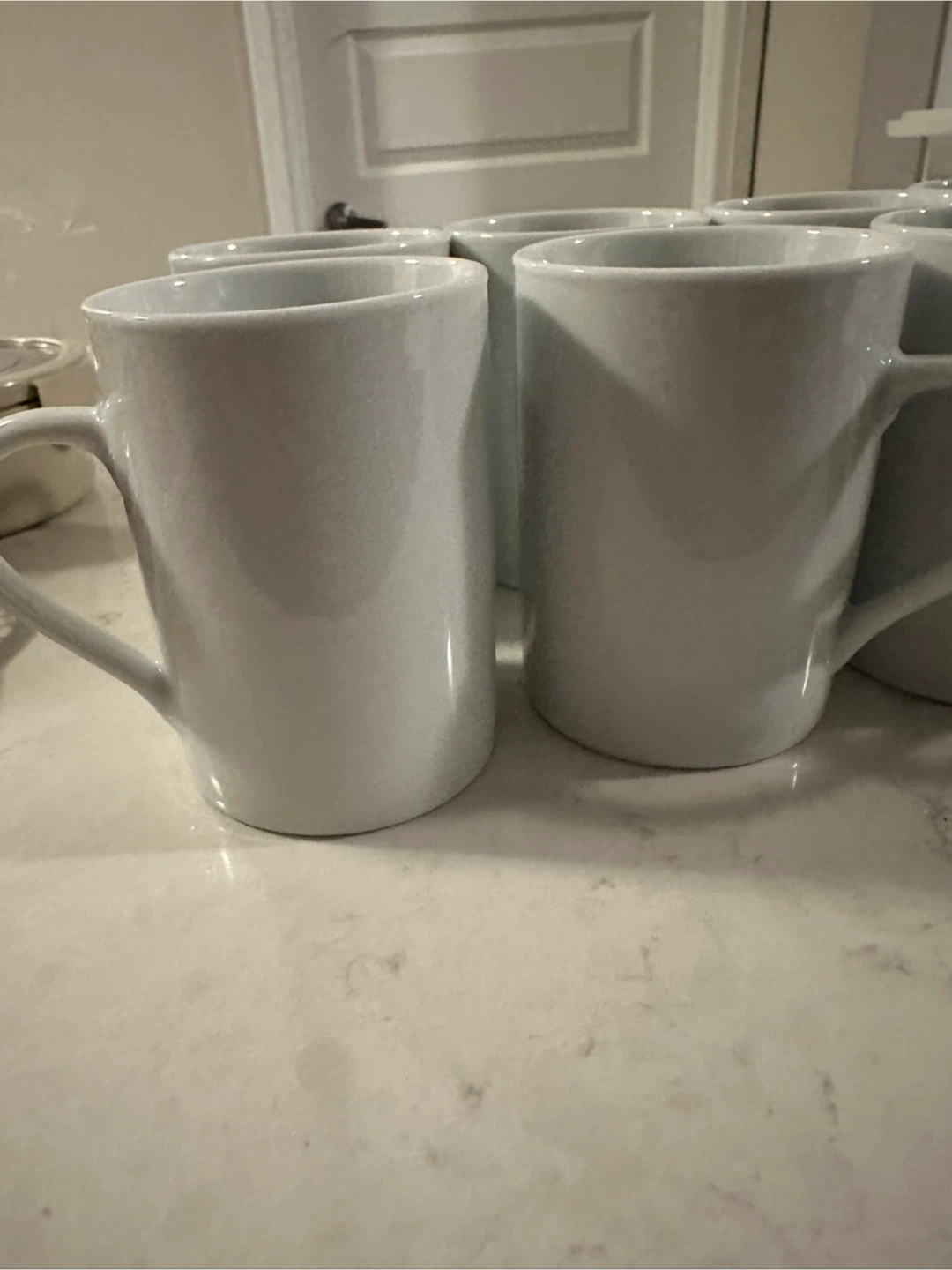Set of 8 Tabletops Gallery White Mugs