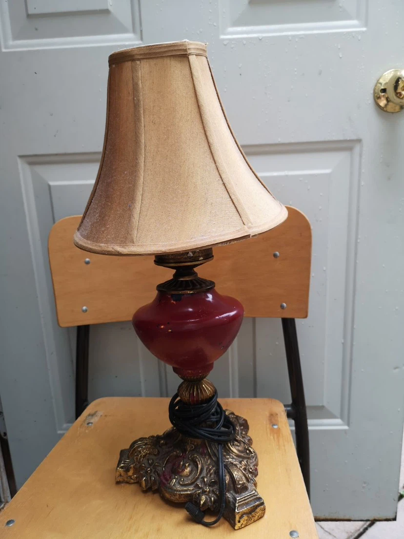 Vintage Red and Gold Table Lamp