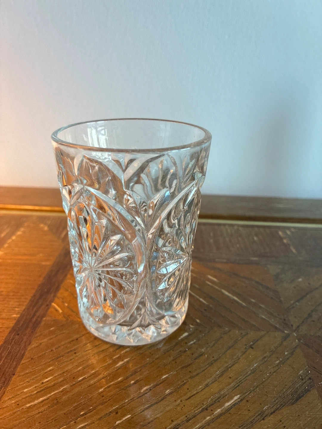 Mini Baccarat Etched Crystal Vase - photo 3