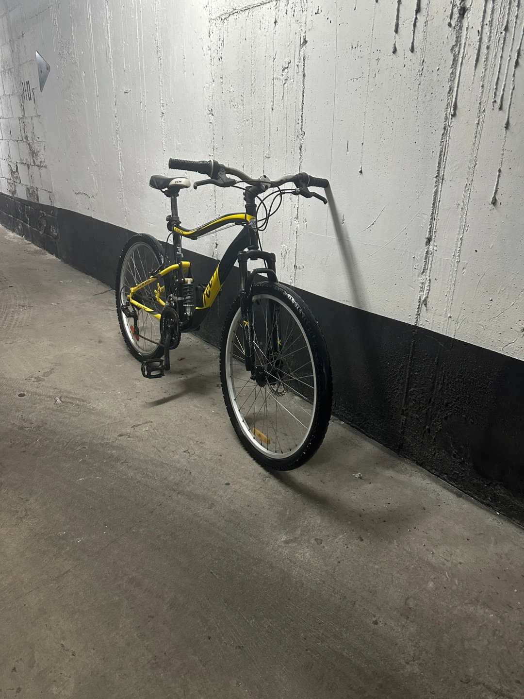 CCM Static Mountain Bike - photo 3