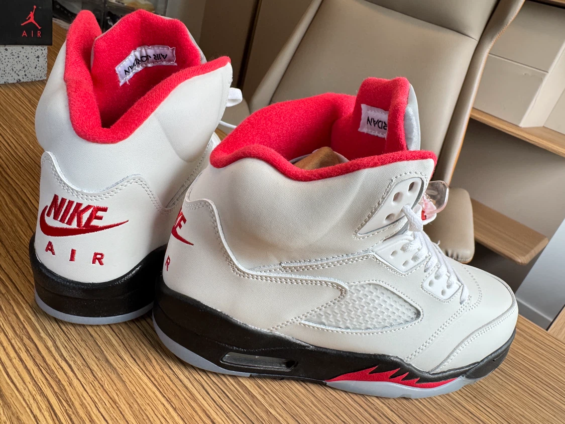 Air Jordan 5 Retro White Red Black - photo 5