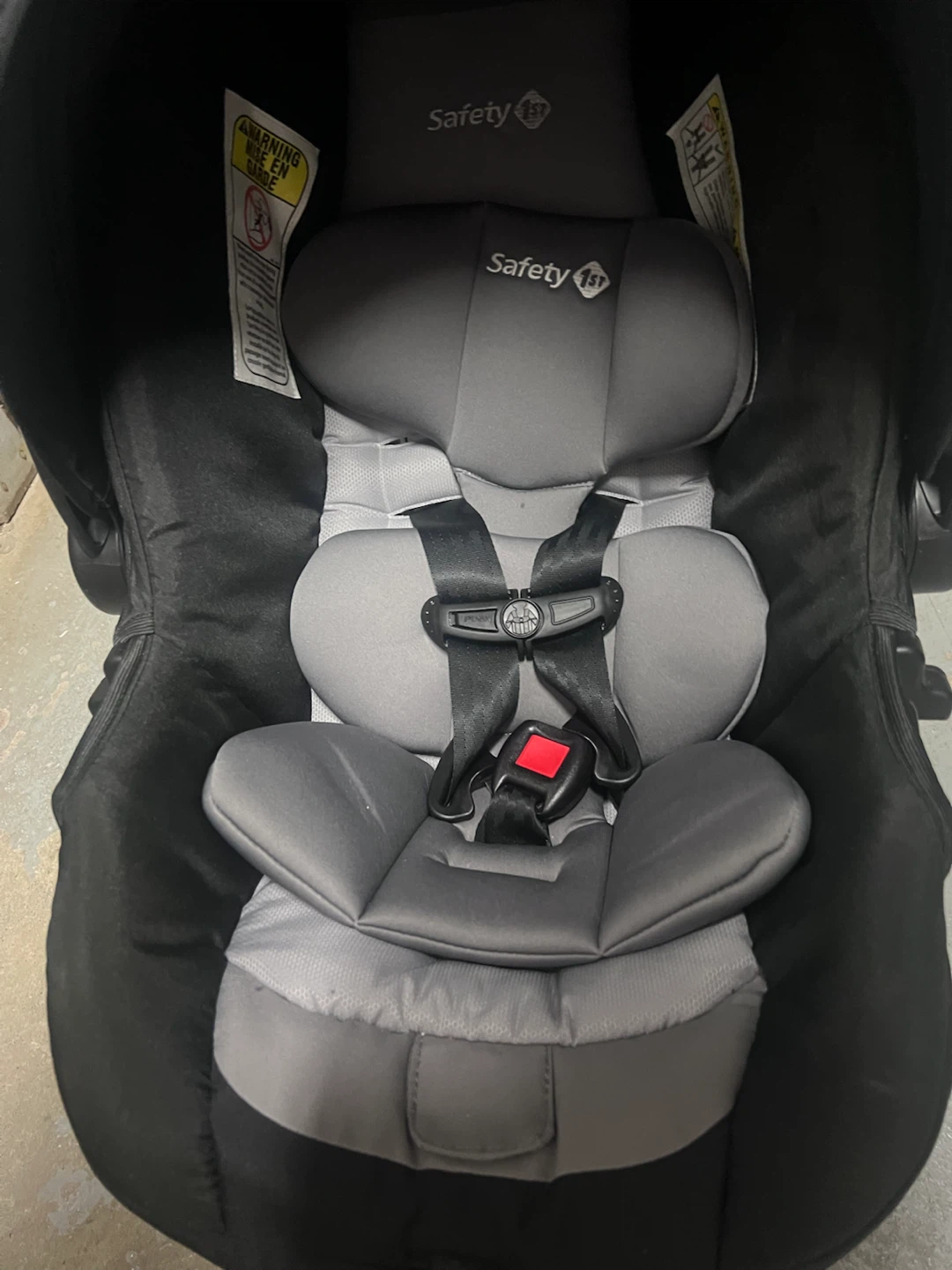 New Safety 1st car seat and used Jogger Stroller - travel system - photo 5