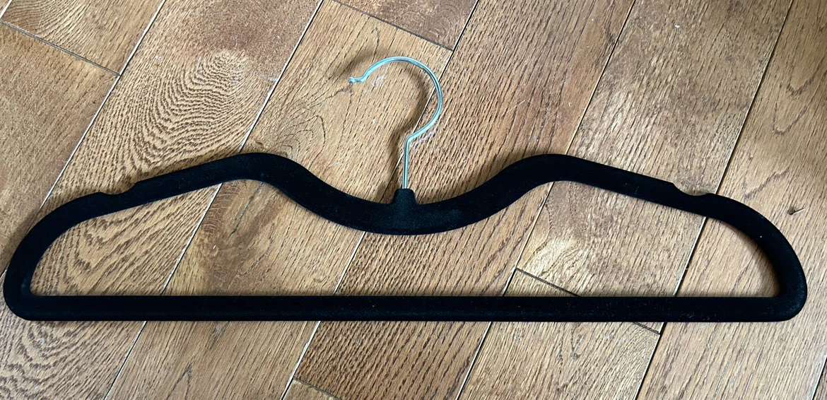 Set of Black Velvet Clothes Hangers - photo 3