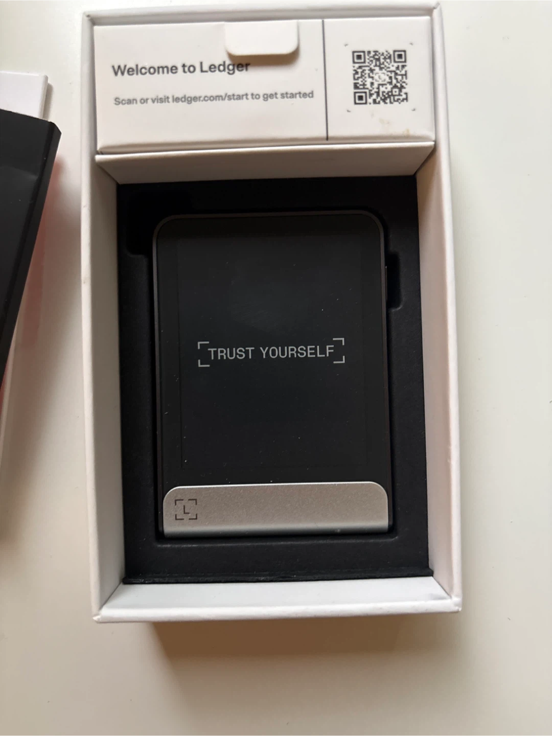 Ledger Flex Cryptocurrency Wallet - photo 2