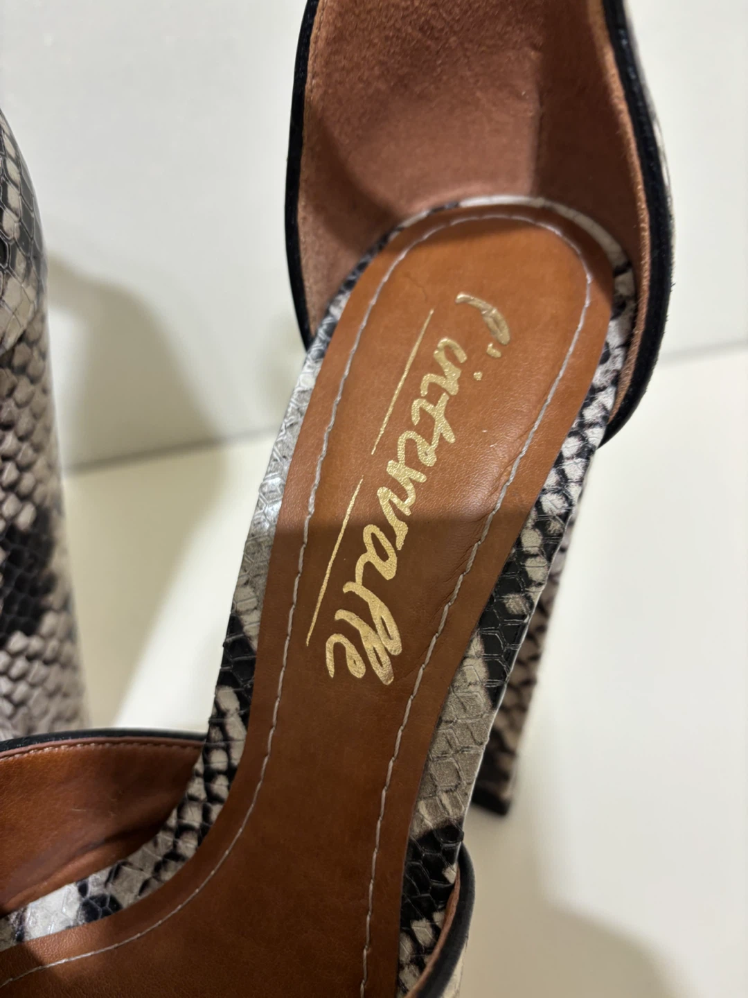 L'Intervalle Snakeskin Print Platform Heels SIZE 6 - photo 3