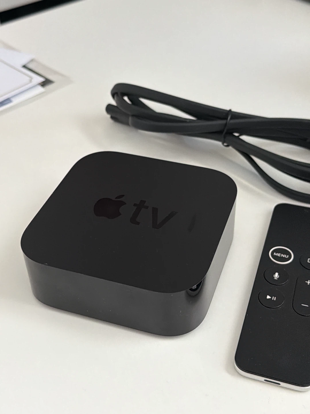 Apple TV 4K 32GB (1st Generation) with Remote - photo 2