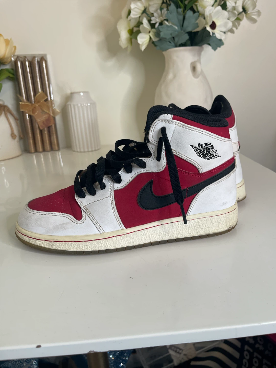 Nike Air Jordan 1 Mid White/Red/Black Size 5.5Y - photo 3