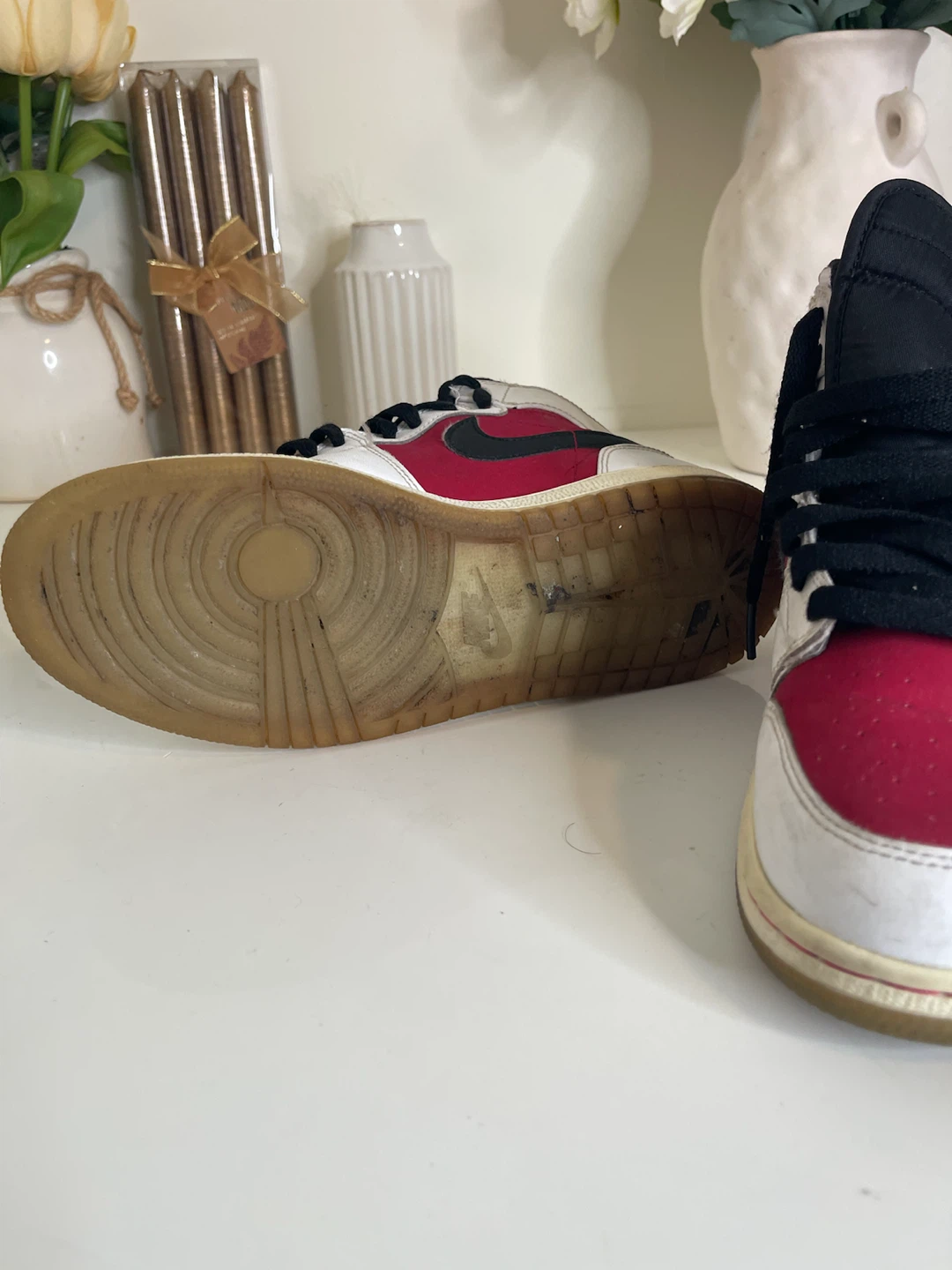 Nike Air Jordan 1 Mid White/Red/Black Size 5.5Y - photo 5