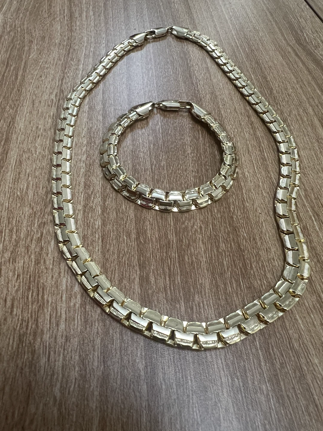 Gold Tone Necklace and Bracelet Set - photo 2
