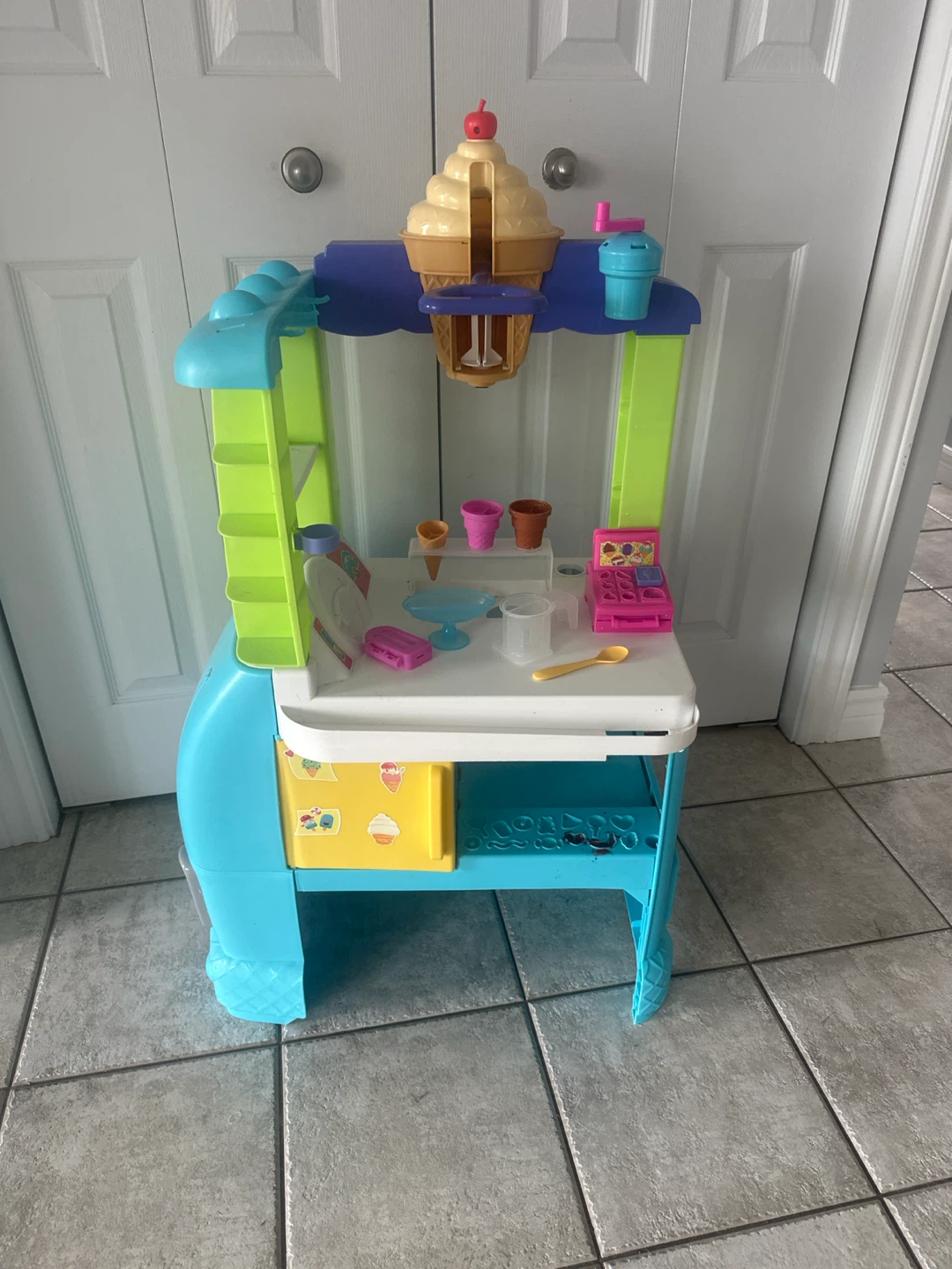 Play-Doh Sweet Shoppe Ice Cream Stand - photo 2
