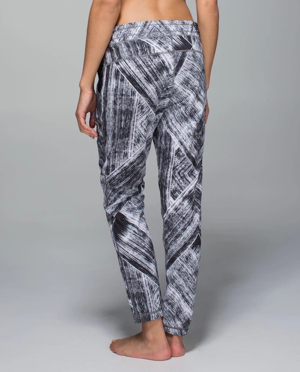 Lululemon Namaskar Pant II - Heat Wave White Black - Size 6 - photo 3