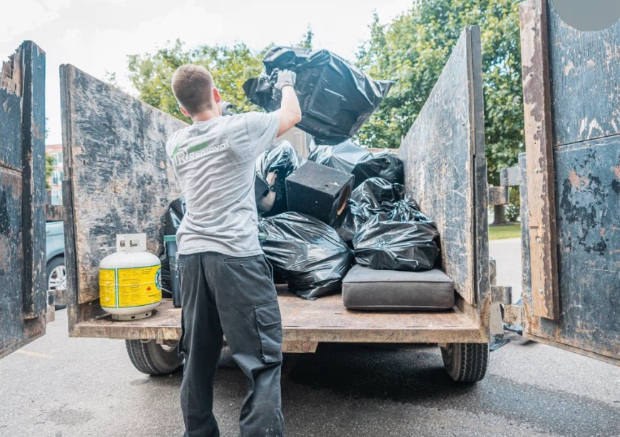 Garbage removal - photo 2