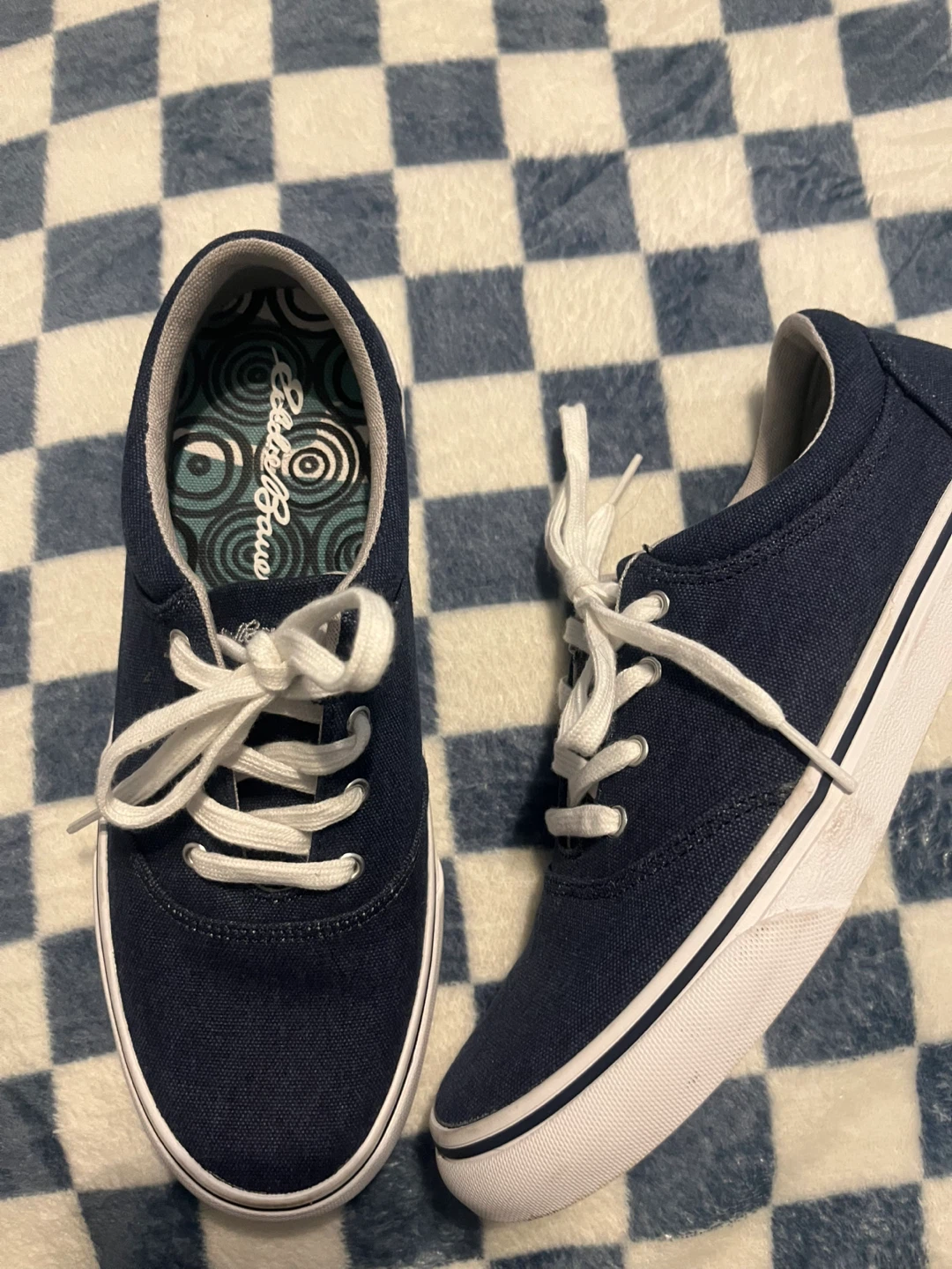 Eddie Bauer  Chatam Navy Canvas Sneakers