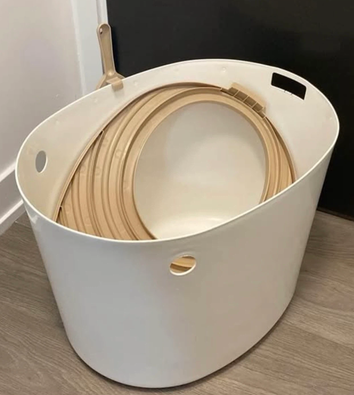 Large Cat Litter Box with Scoop - photo 2