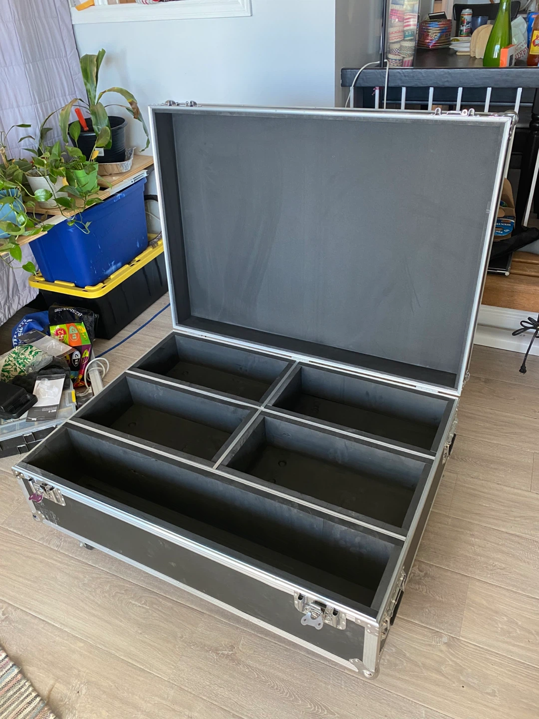 Large ATA Flight Case with Wheels 80.5x110x34.5 CM