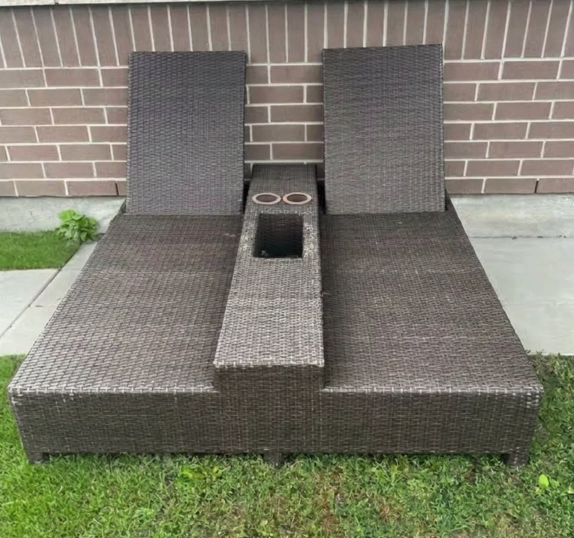 Double Chaise Lounge with Built-in Table - photo 2