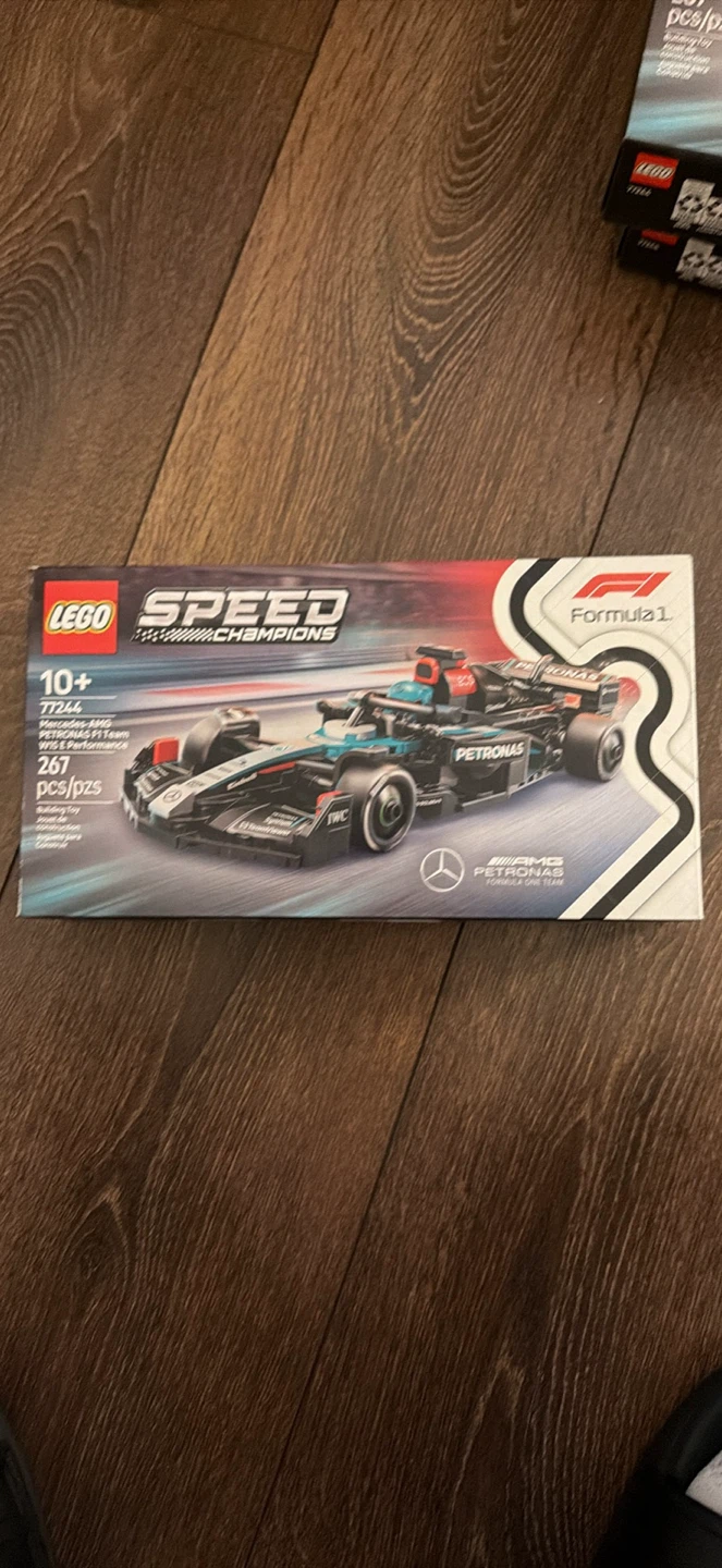 LEGO Speed Champions Mercedes-AMG F1 W15 E Performance