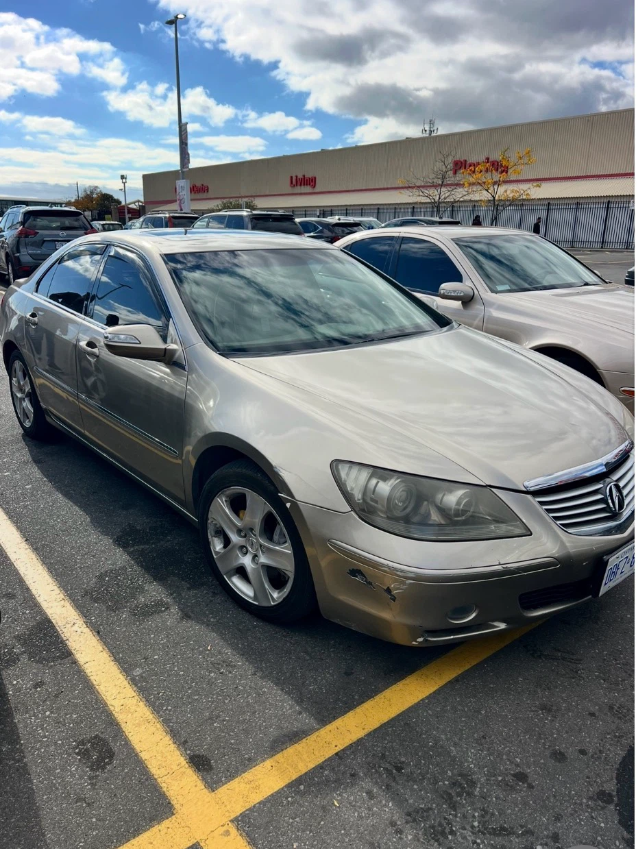 Acura RL Sedan