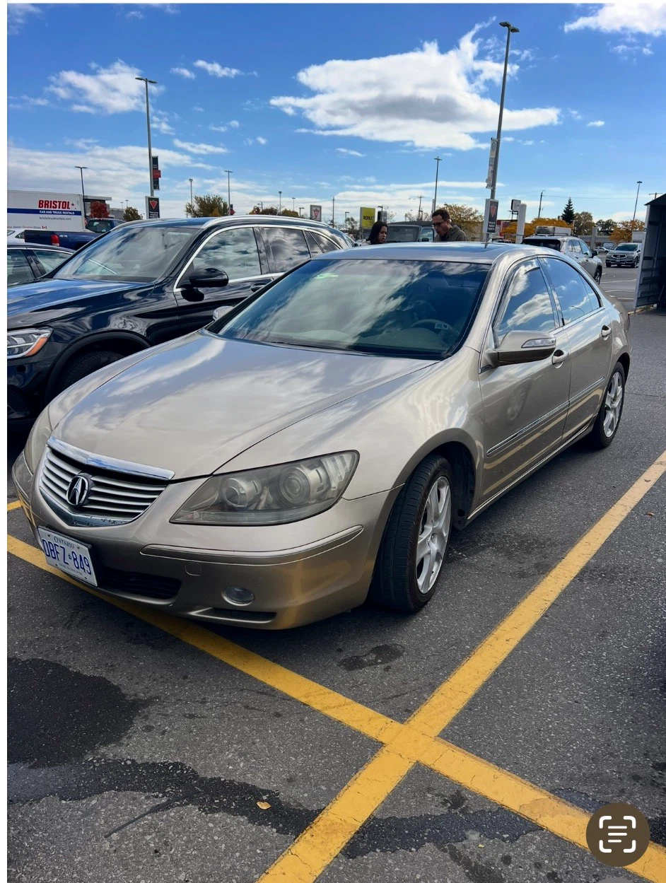 Acura RL Sedan - photo 4