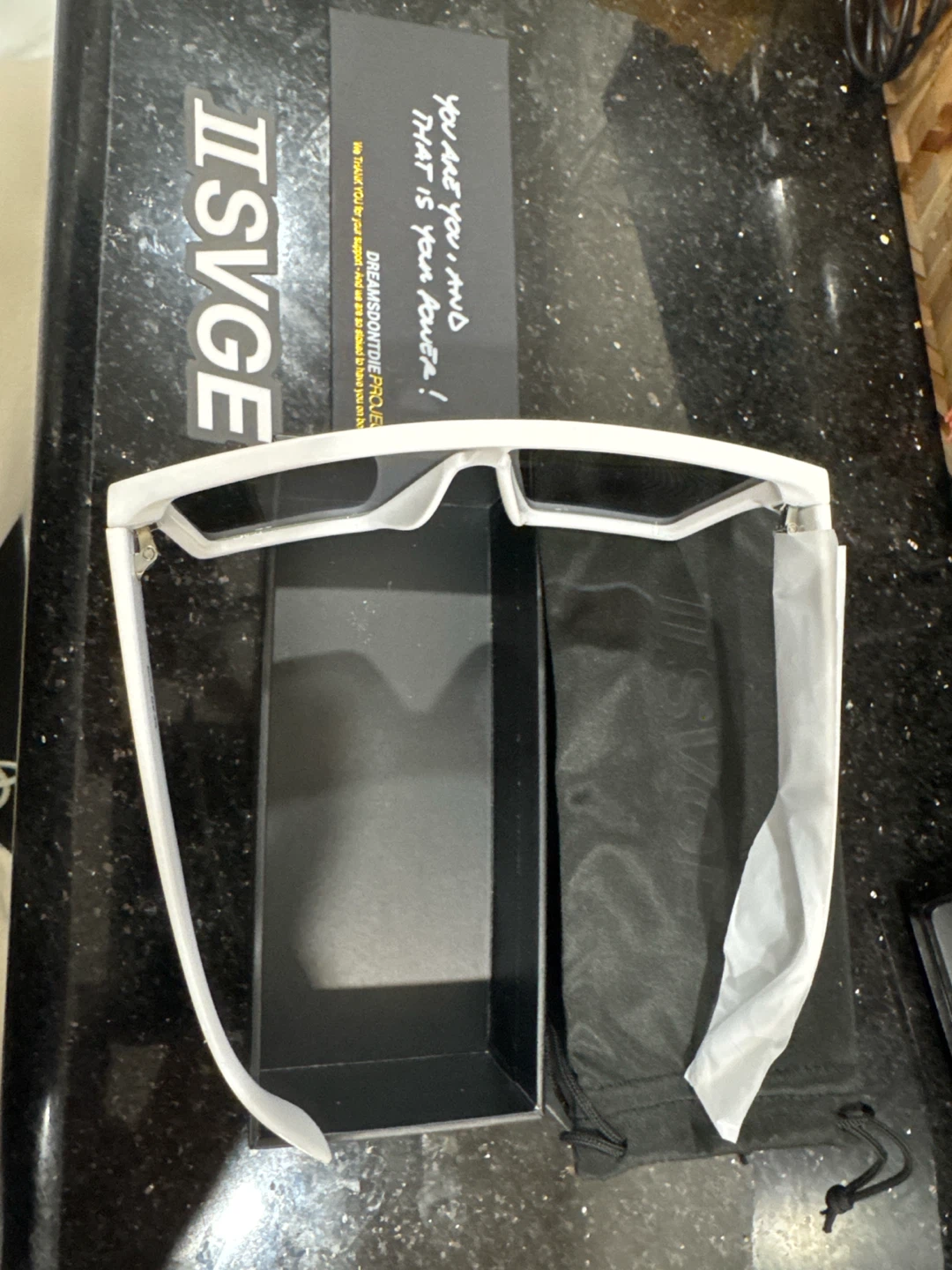 IISVGE Sunglasses - photo 2