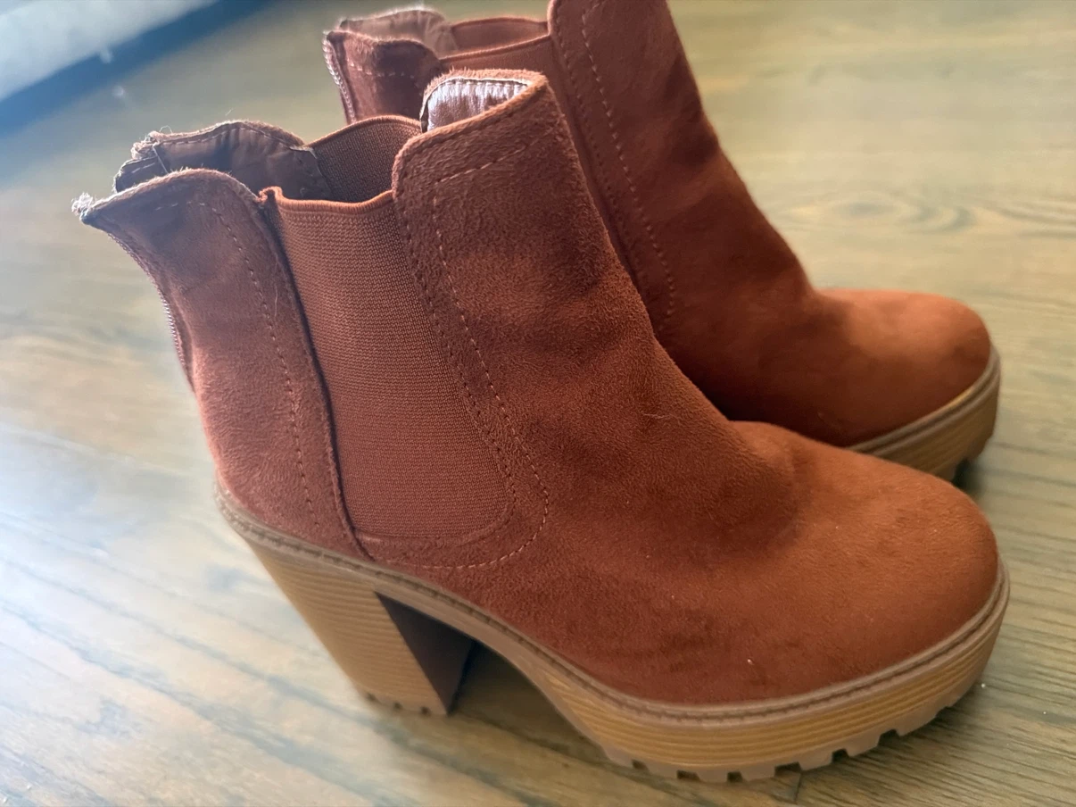 Women's Brown Suede Platform Ankle Boots - photo 2