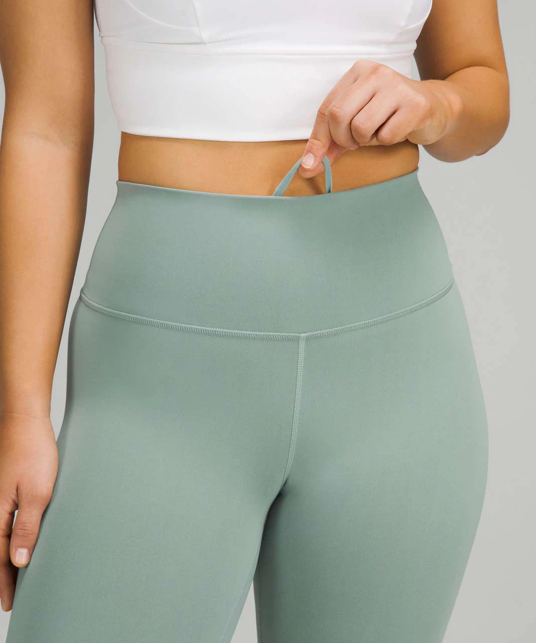 Lululemon Wunder Train Contour Fit High-Rise Crop 23" - Size 6 - photo 5